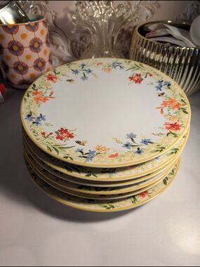 Pfaltzgraff Yellow-Trim Floral & Bee Stoneware Dinner Plates - Set